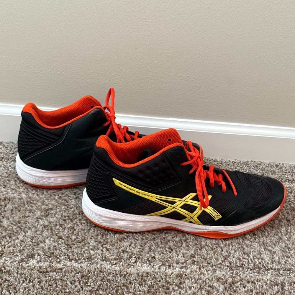 ASICS Men's Black and Red Athletic Shoes